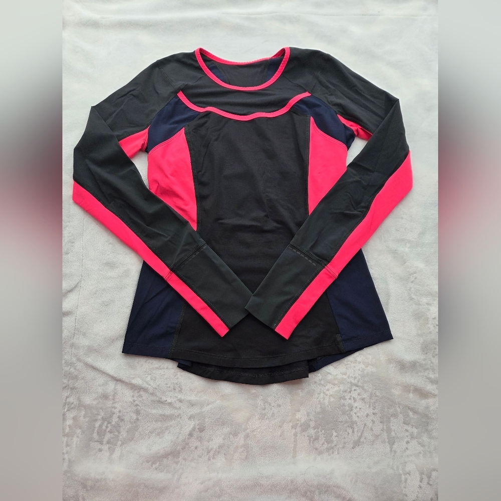 Lululemon Women Size 6 Long Sleeve Athletic Top Black Pink Navy‎